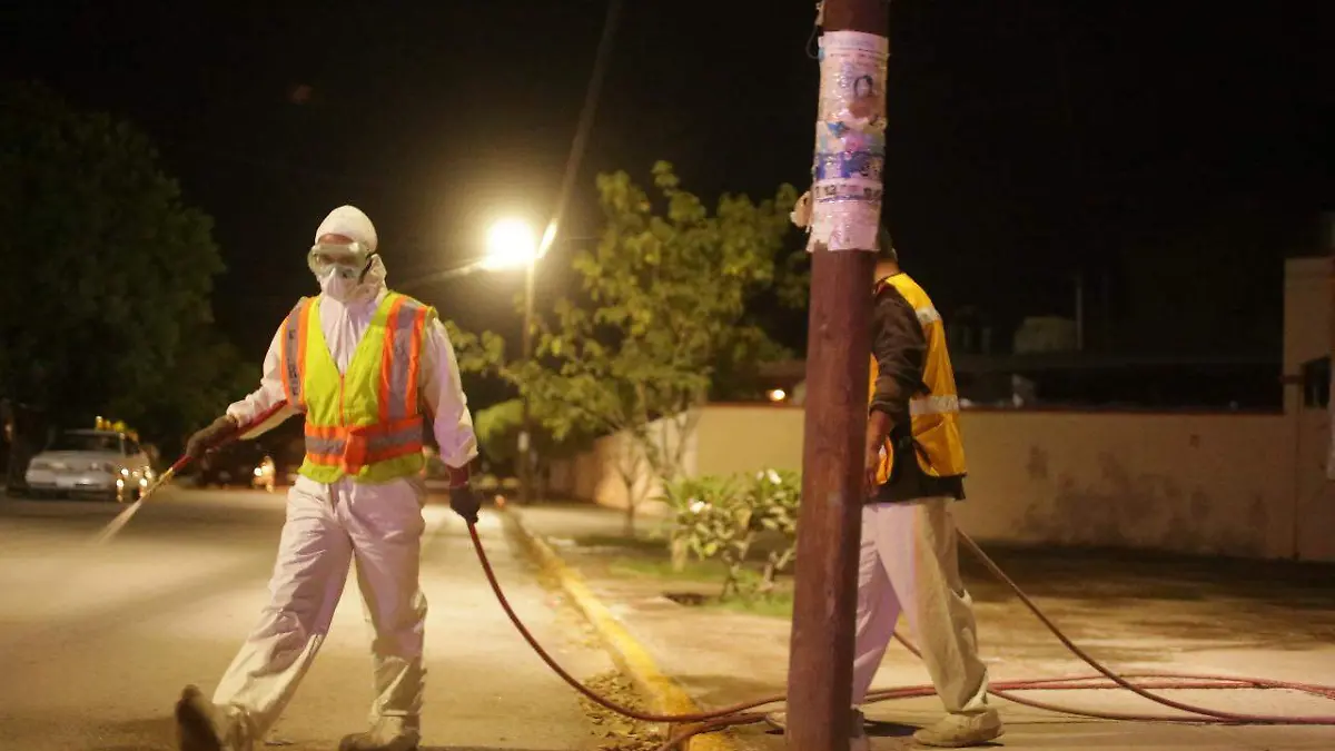 COBIAN 6  Intensifican sanitización de calles con cloro en Madero